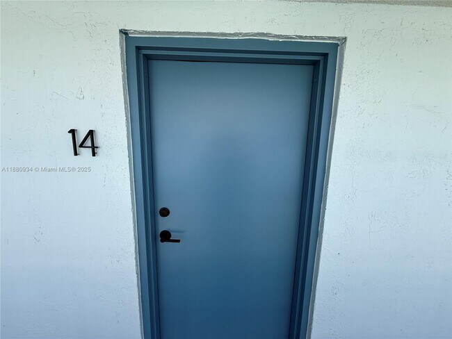 Building Photo - 180 NE 57th St