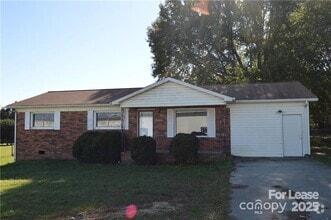 Building Photo - 2210 Salisbury Hwy