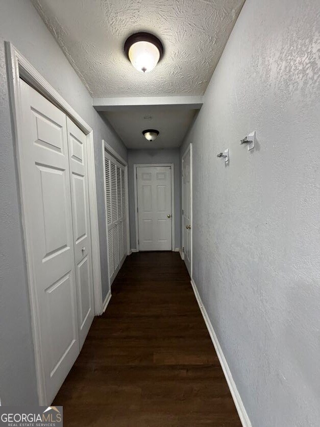 Building Photo - 804 Emerald Forest Cir SW