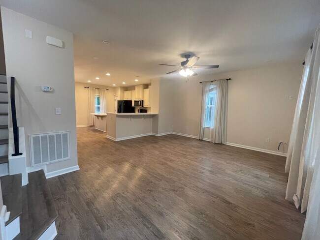 Building Photo - Beautiful home in Clearfield Oaks