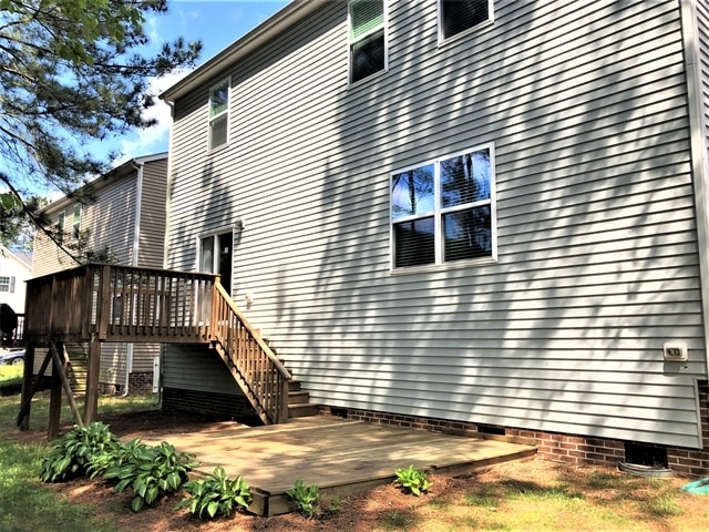 Building Photo - 305 Switchback Street