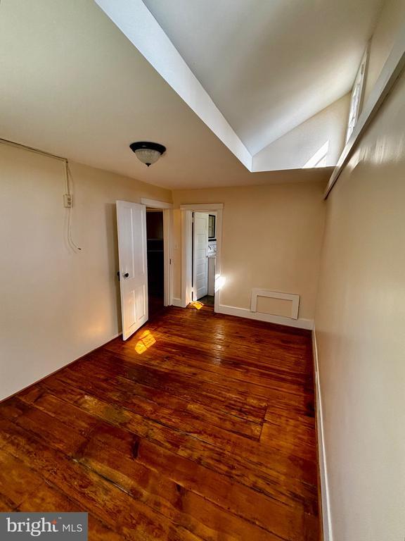 Building Photo - 8122 John Mosby Hwy