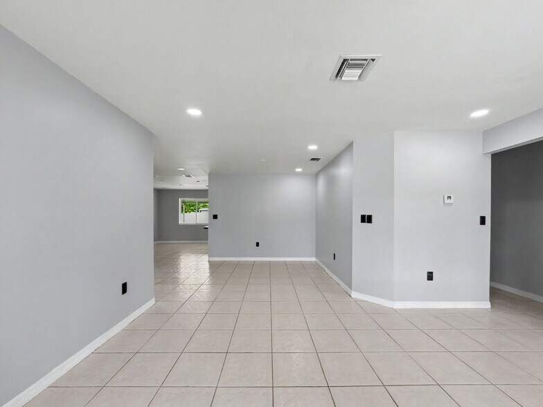 Building Photo - 13435 SW 257th Terrace