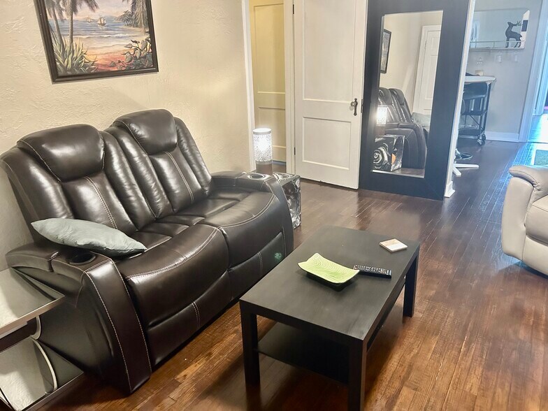 UPGRADE! Dual Recline Love Seat - NOT PICTURED - 3624 Myra St
