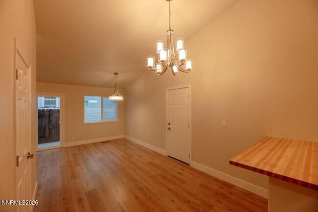 Building Photo - 7562 Wheeldale Cir