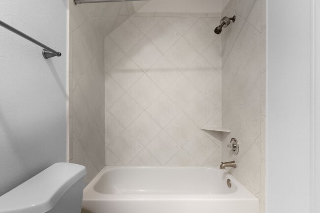 Building Photo - 1303 Sherwood Point Ln