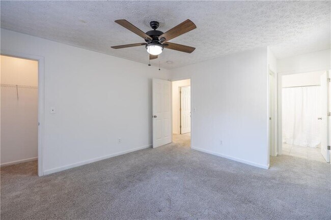 Building Photo - 3394 Wild Flower Cove