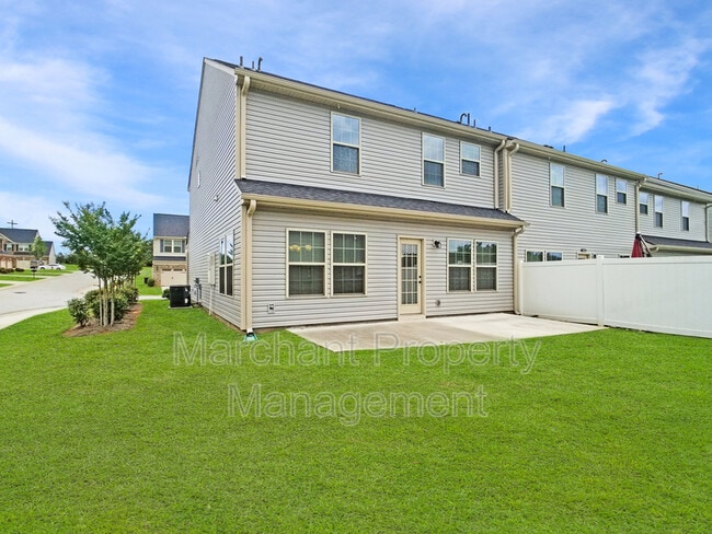 Building Photo - 300 Corday Ln