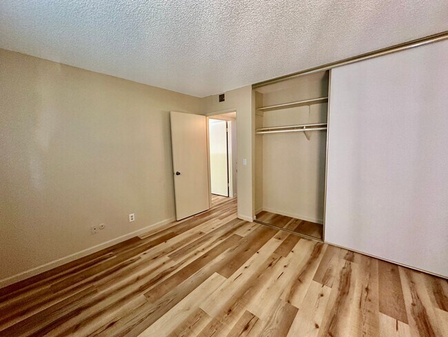 Building Photo - 2 BEDROOM 1 BATH HOME IN 55+ SENIOR COMMUNITY