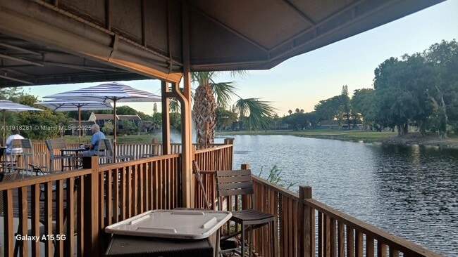 Building Photo - 3851 Estepona Ave