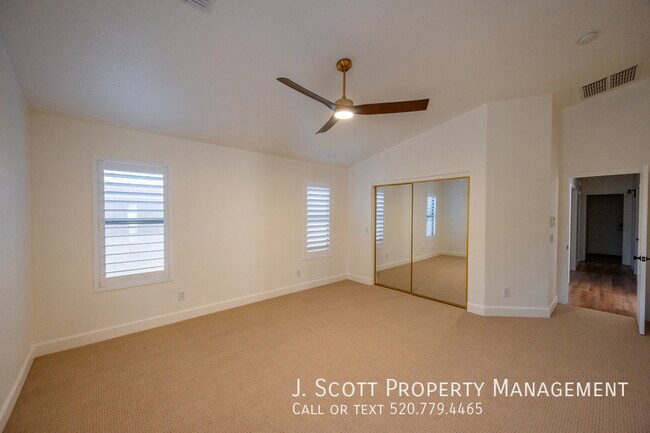 Building Photo - 28709 N Nobel Rd