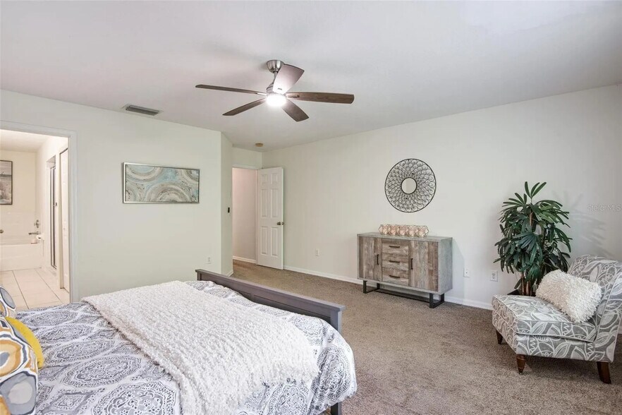 Bedroom - 18108 Nassau Point Dr