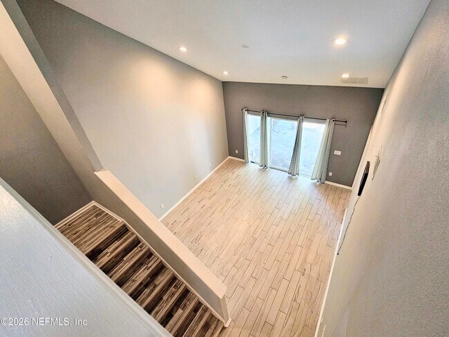 Building Photo - 535 Wooded Crossing Cir