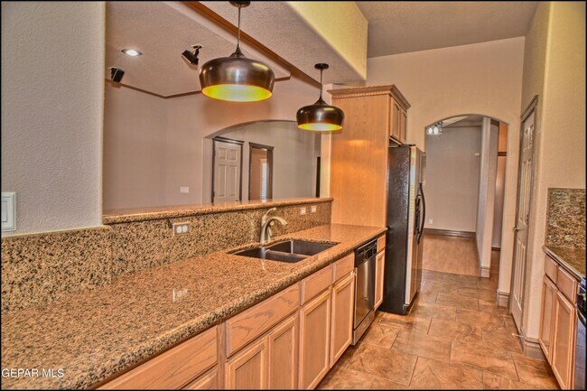 Building Photo - 14420 Misty Point Ct
