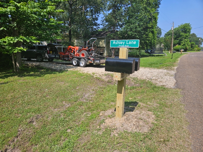 Building Photo - 223 Ashley Ln