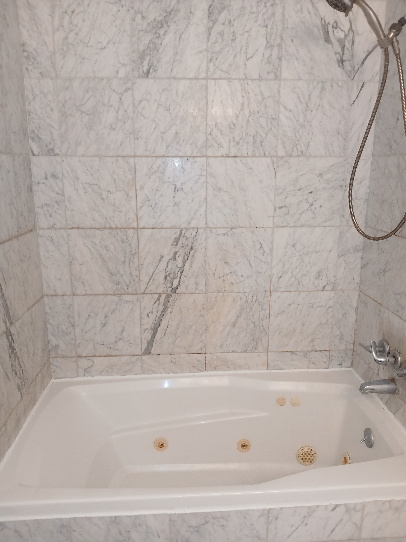 Building Photo - 3520 Ingleside Rd