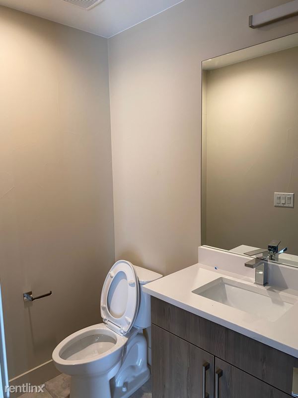 Building Photo - 2 br, 2.5 bath Townhome - 1348 Zenobia St