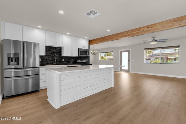 Building Photo - 7408 E Beatrice St