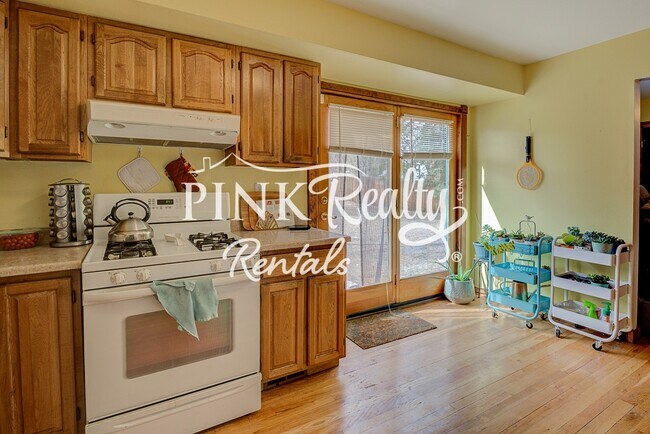 Building Photo - 1716 Wooten Rd