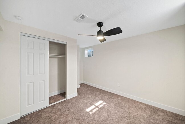 Building Photo - Updated 4BD, 2BA in Berkley with Off-Street Parking Spot