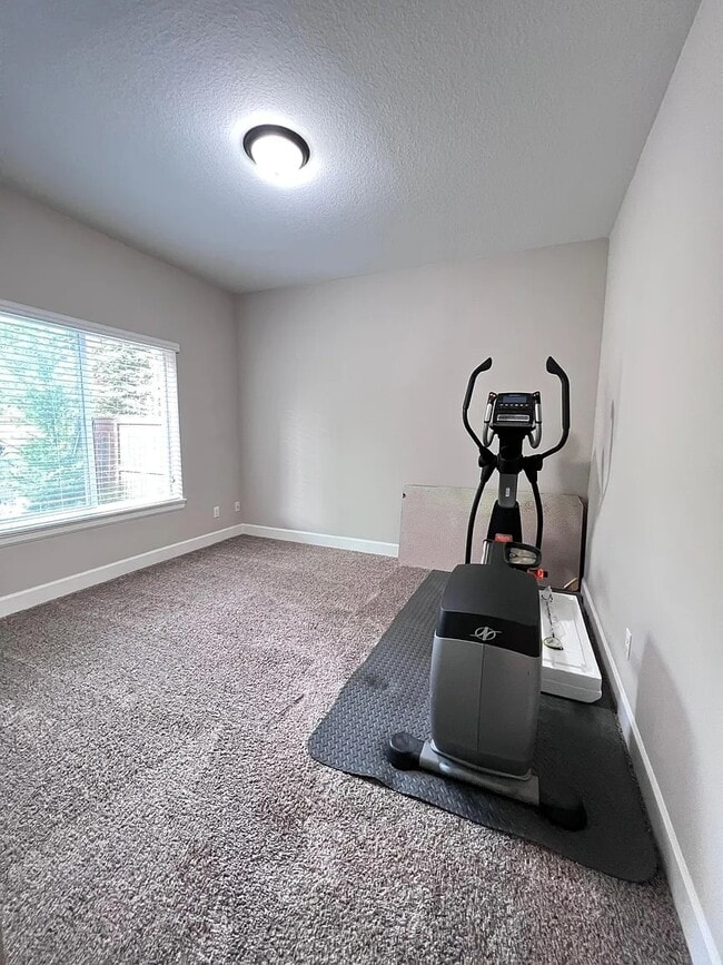 Building Photo - 16991 NW Catalpa St