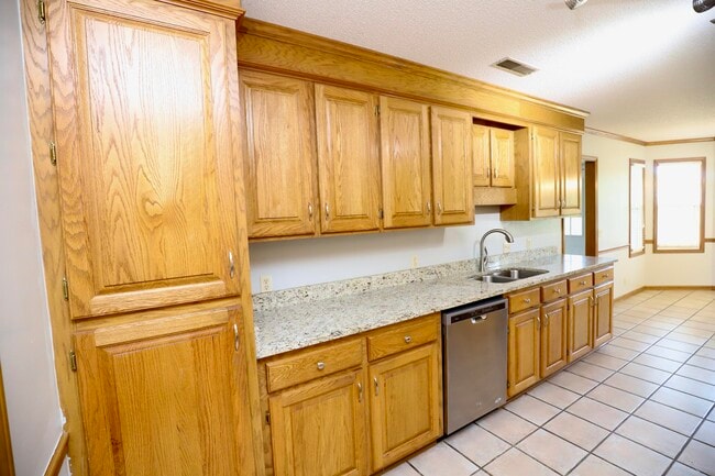 Building Photo - 1450 Morris Way Dr