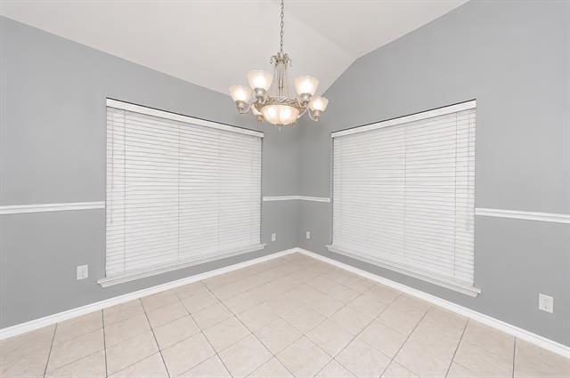 Building Photo - 2230 Park Hurst Dr