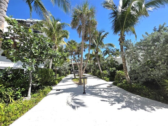 Building Photo - 6365 Collins Ave