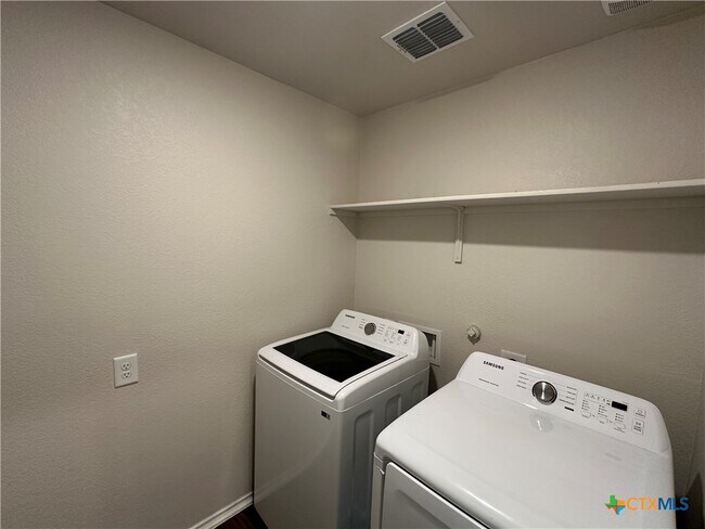 Building Photo - 837 Indigo Wy