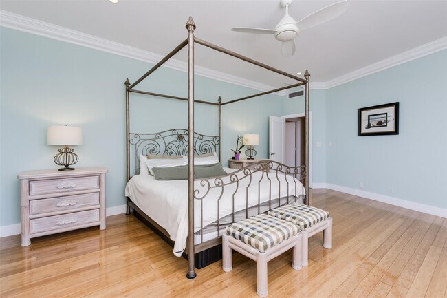 Building Photo - 3430 Galt Ocean Dr