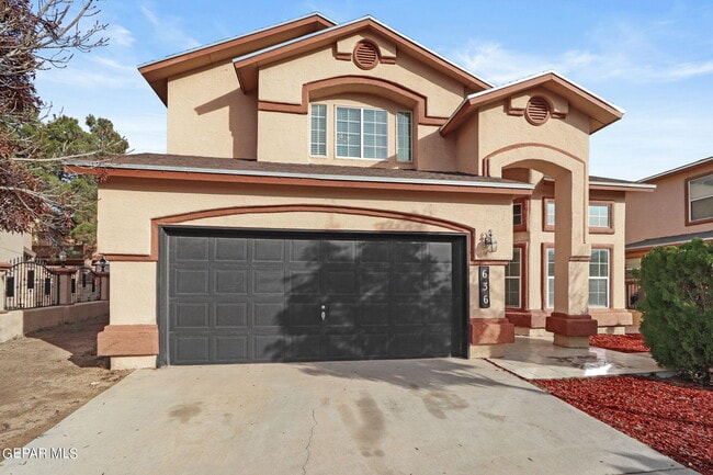 Building Photo - 636 Paseo Hermoso Dr