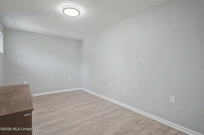 Building Photo - 3 bed close to D'Iberville!