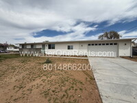 Building Photo - NO DEPOSIT option available for qualified ...