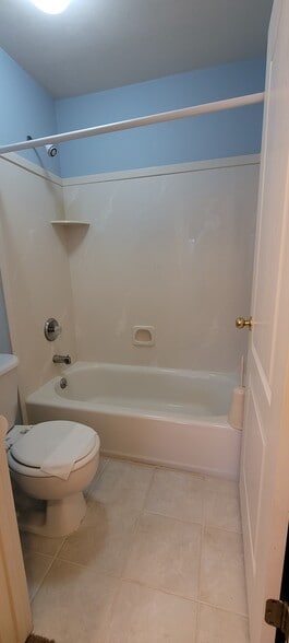 Building Photo - 125 Peregrine Ln