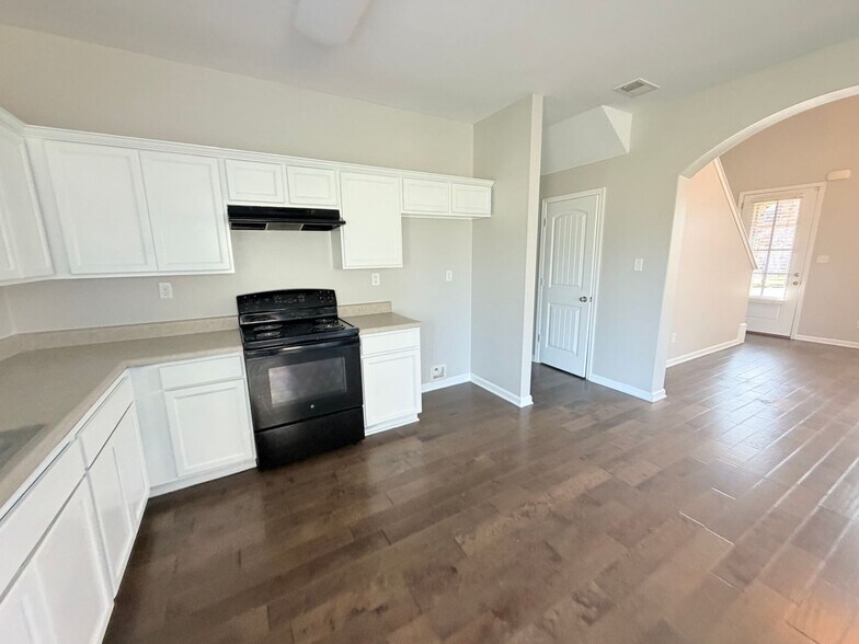 Building Photo - 4264 Blake Cir