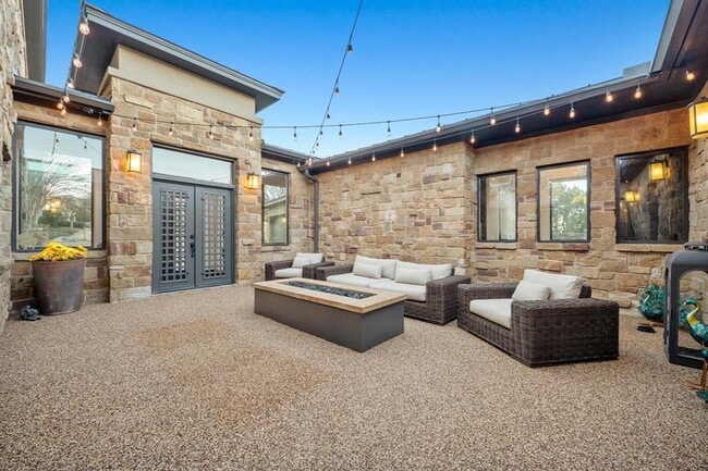 Building Photo - 13017 Luna Montana Way S
