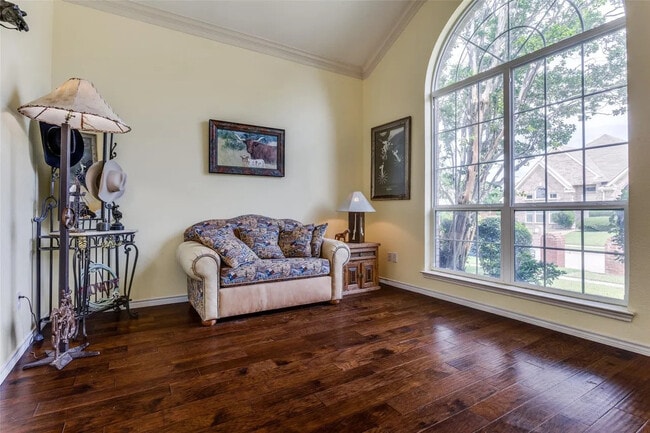 Building Photo - 2704 Orchid Dr