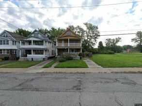 Building Photo - 1035 E 140th St