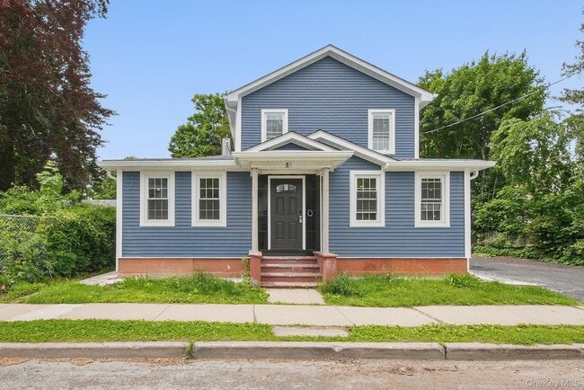 Building Photo - 14 Yankee Pl