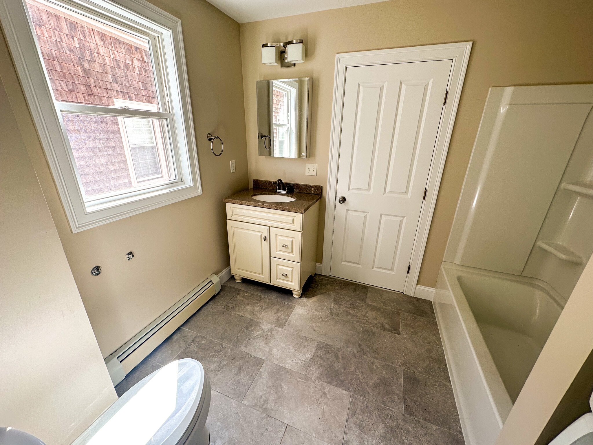 Bathroom - 13 Aubin St