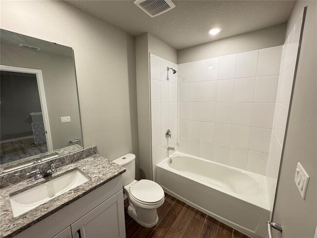 Building Photo - 413 Legacy Lp