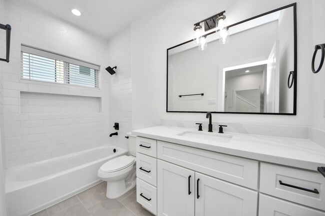 Building Photo - 7727 Hammerly Blvd