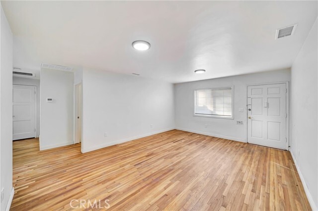 Building Photo - 14233 Sylvan St