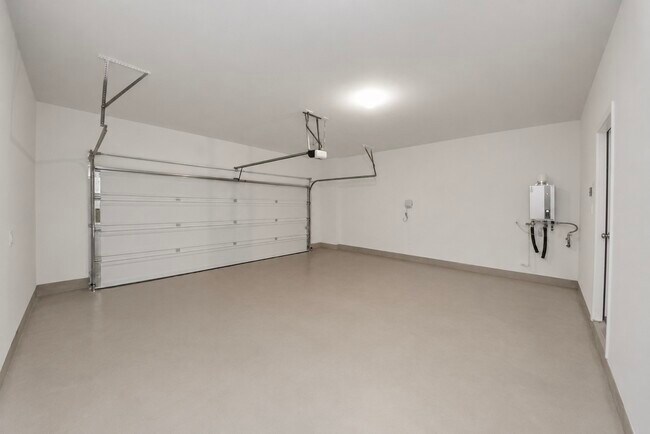 Building Photo - 1043 Cedar Pl Ln