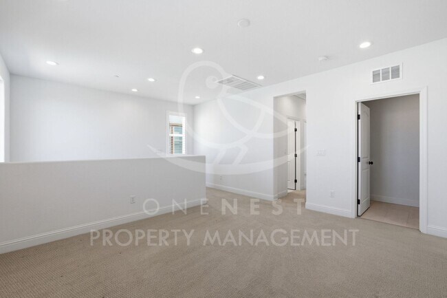 Building Photo - Executive 4-Bedroom Home with Loft in Twelve Bridges