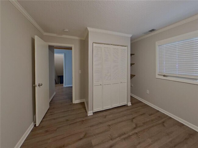 Building Photo - 13638 Elkwood Dr