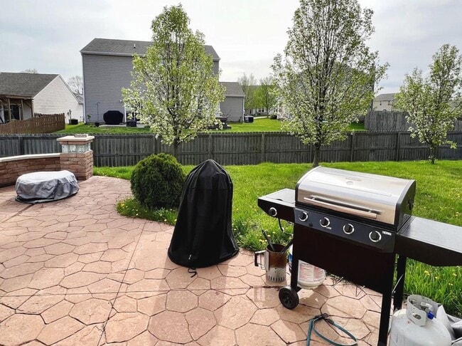 Building Photo - Charming 4-Bed Home in Blackthorne Subdivision - Cul-de-Sac Location!