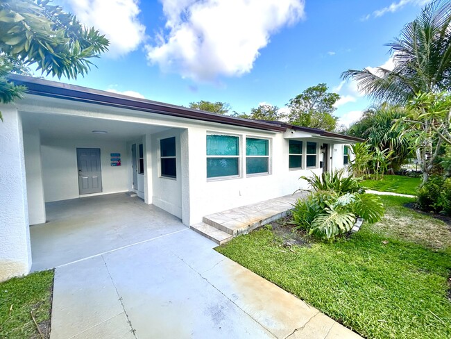Primary Photo - 2520 Ridgeway Ave
