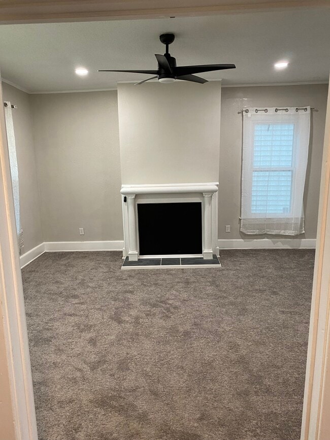 Living room #2 - 1921 18th St