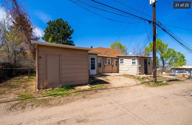 Building Photo - 3752 S Delaware St